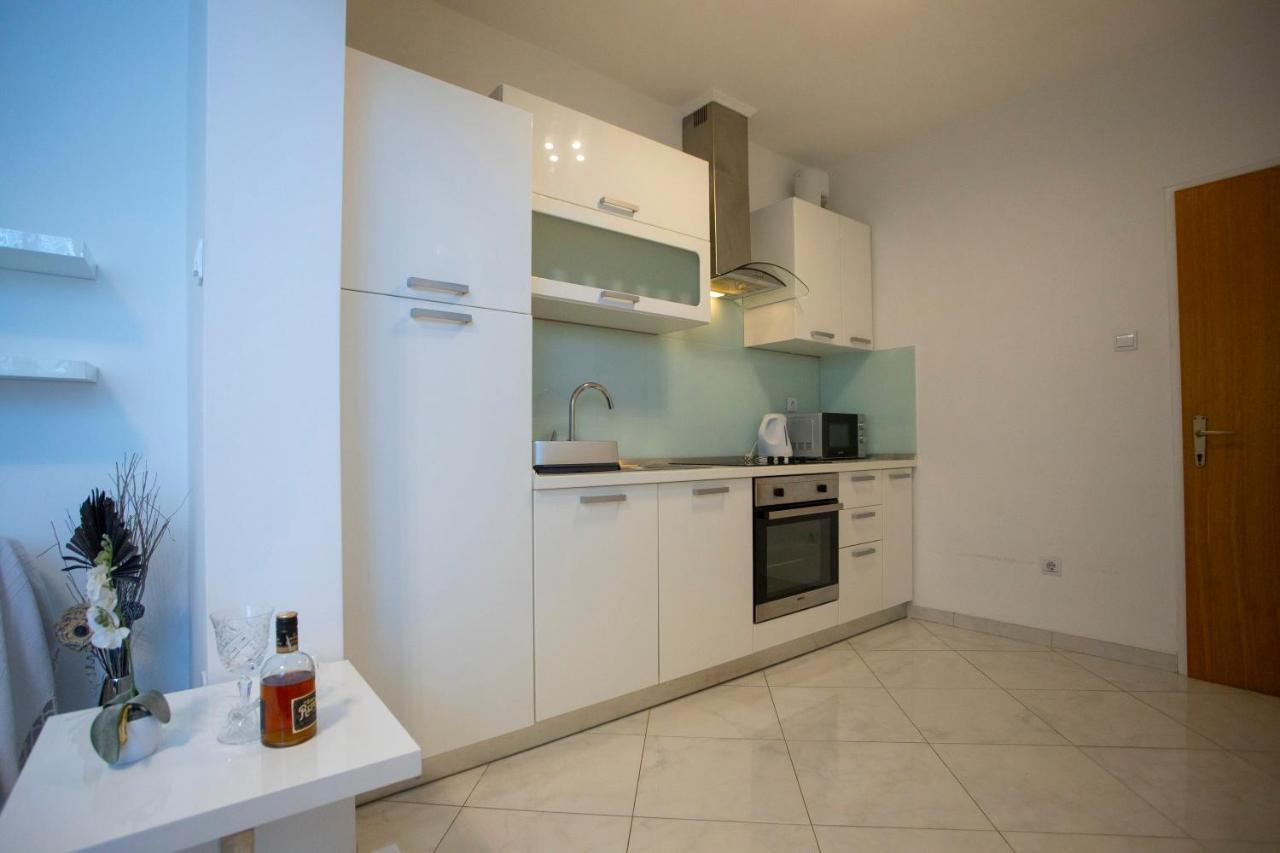 Villa Milenka - Apartmani Gorana Тучепи Екстер'єр фото
