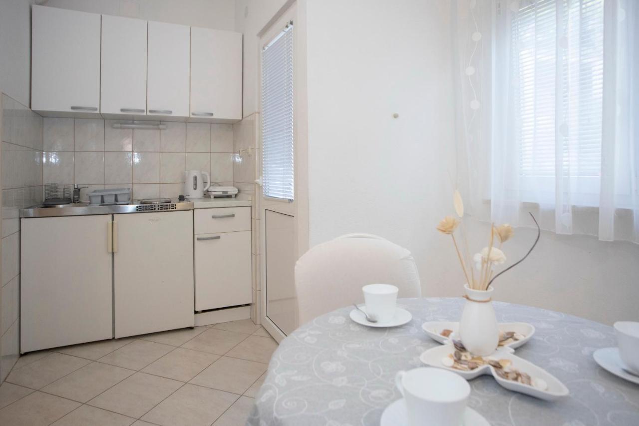 Villa Milenka - Apartmani Gorana Тучепи Екстер'єр фото